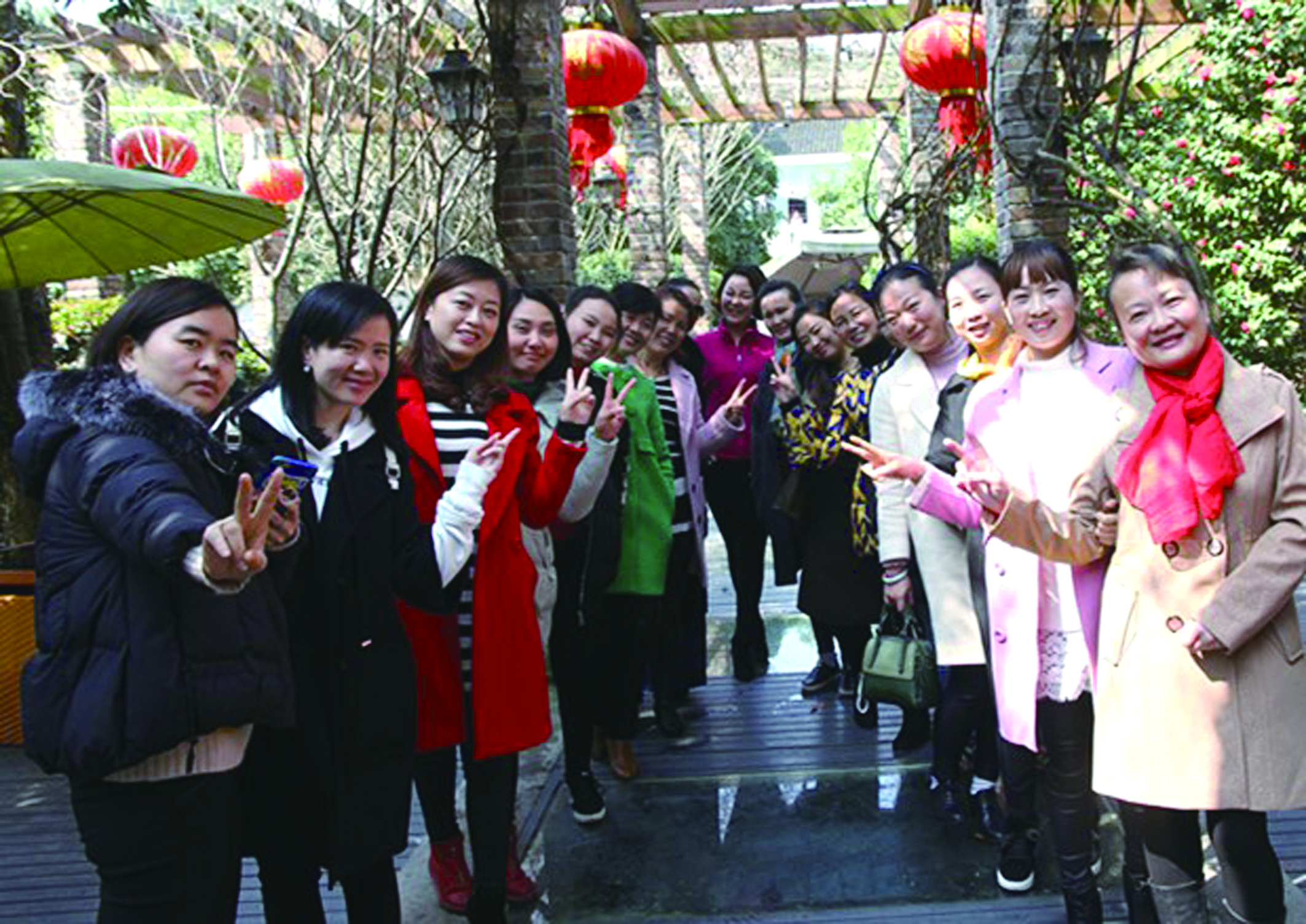 3月8日，集團公司機關組織慶?！叭恕眿D女節(jié)活動